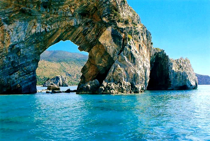 Arco naturale e grotte marine di Palinuro